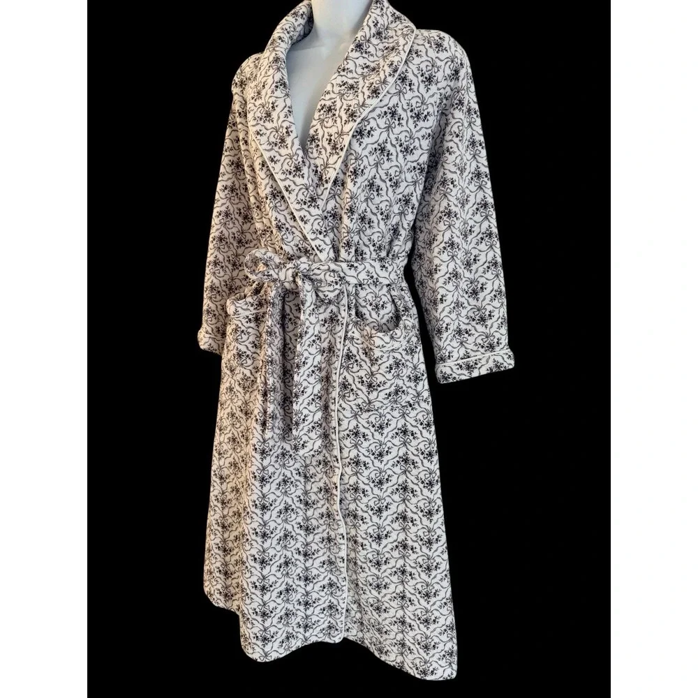 Eileen West Quilted Cotton Robe S/M White Gray Floral Long Belted Bathrobe